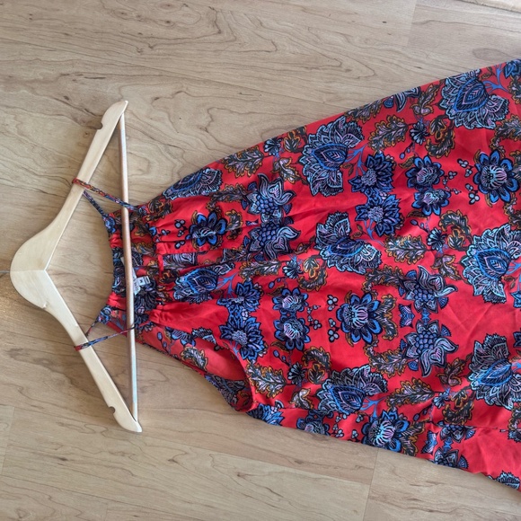 The Collective Concepts Krissa Keyhole Halter Top – Size M – Like New - Picture 2 of 3